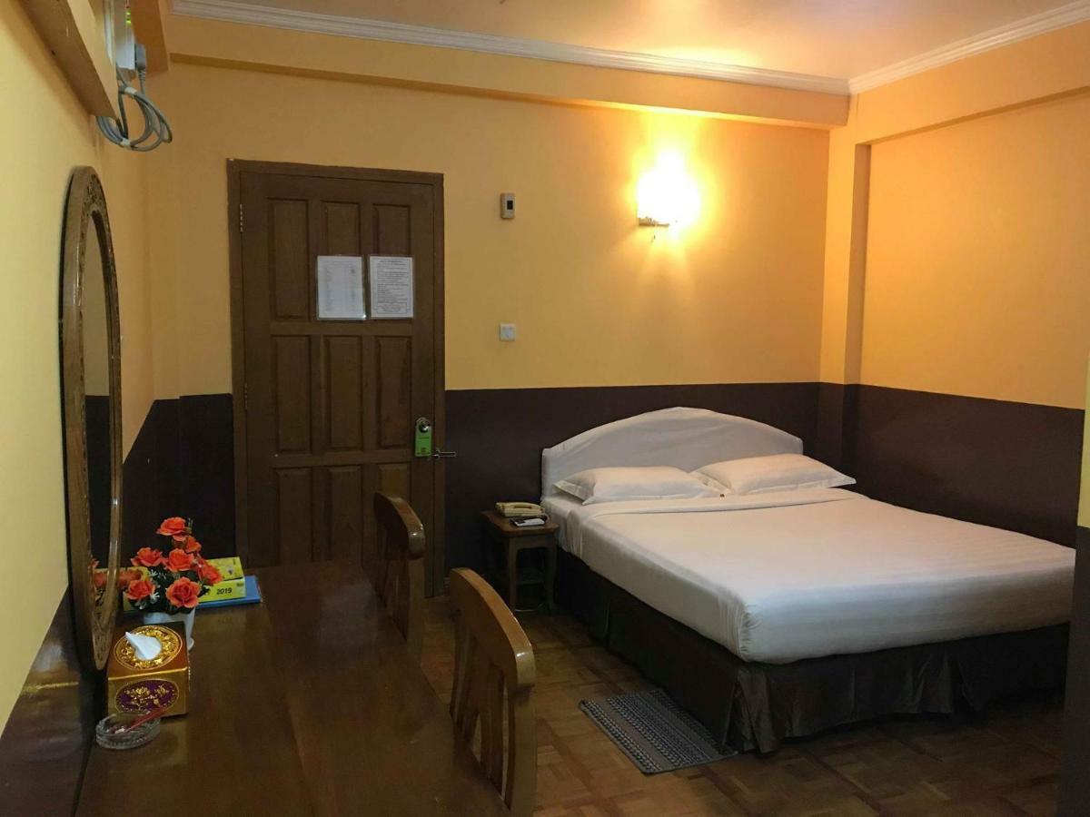 San Yar Shwe Pyi Hotel Yangón Exterior foto